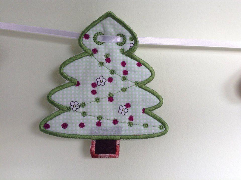 Christmas cottage and tree bunting 4x4 and 5x7 - Sweet Pea Australia In the hoop machine embroidery designs. in the hoop project, in the hoop embroidery designs, craft in the hoop project, diy in the hoop project, diy craft in the hoop project, in the hoop embroidery patterns, design in the hoop patterns, embroidery designs for in the hoop embroidery projects, best in the hoop machine embroidery designs perfect for all hoops and embroidery machines